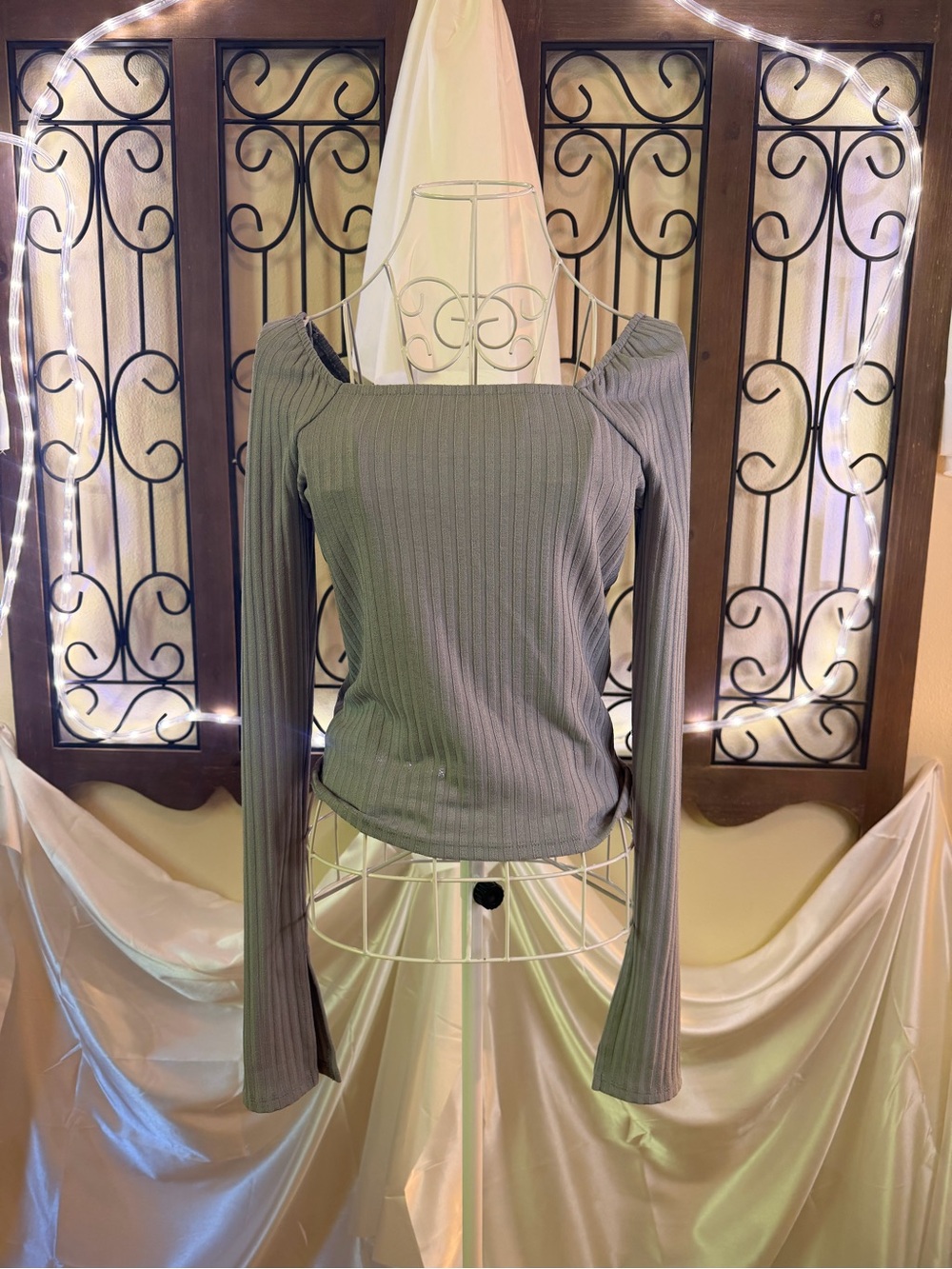Madewell Ribbed Long Sleeve Square Neck Top in Sage Green